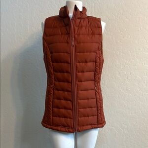 FINAL! NWOT! Rust Brown Quilted Vest with High Collar and Slim Fit